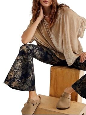 NWT Free People Inferno Flare Jeans